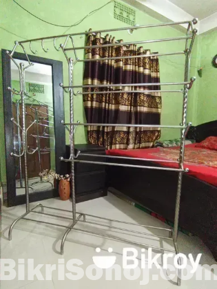 স্টিলের আলনা